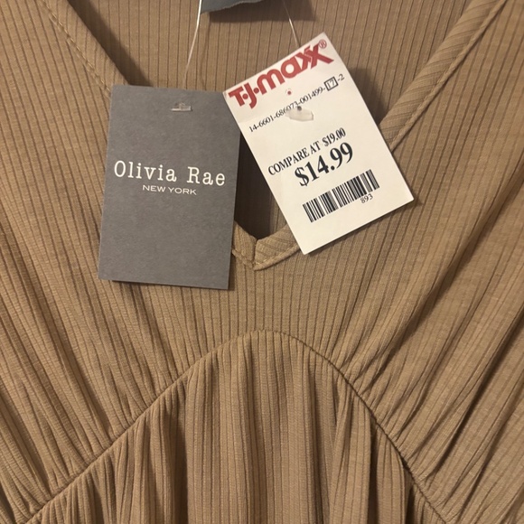 Spring dress - Picture 2 of 2